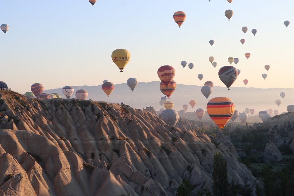 Hot air balloons above Capadoccia